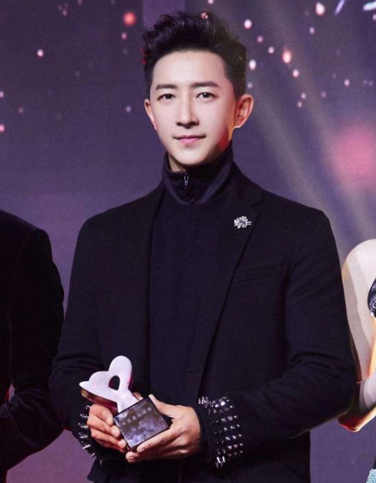 韩庚爆料娱乐圈,韩庚独家爆料，揭开明星背后的真相  第3张